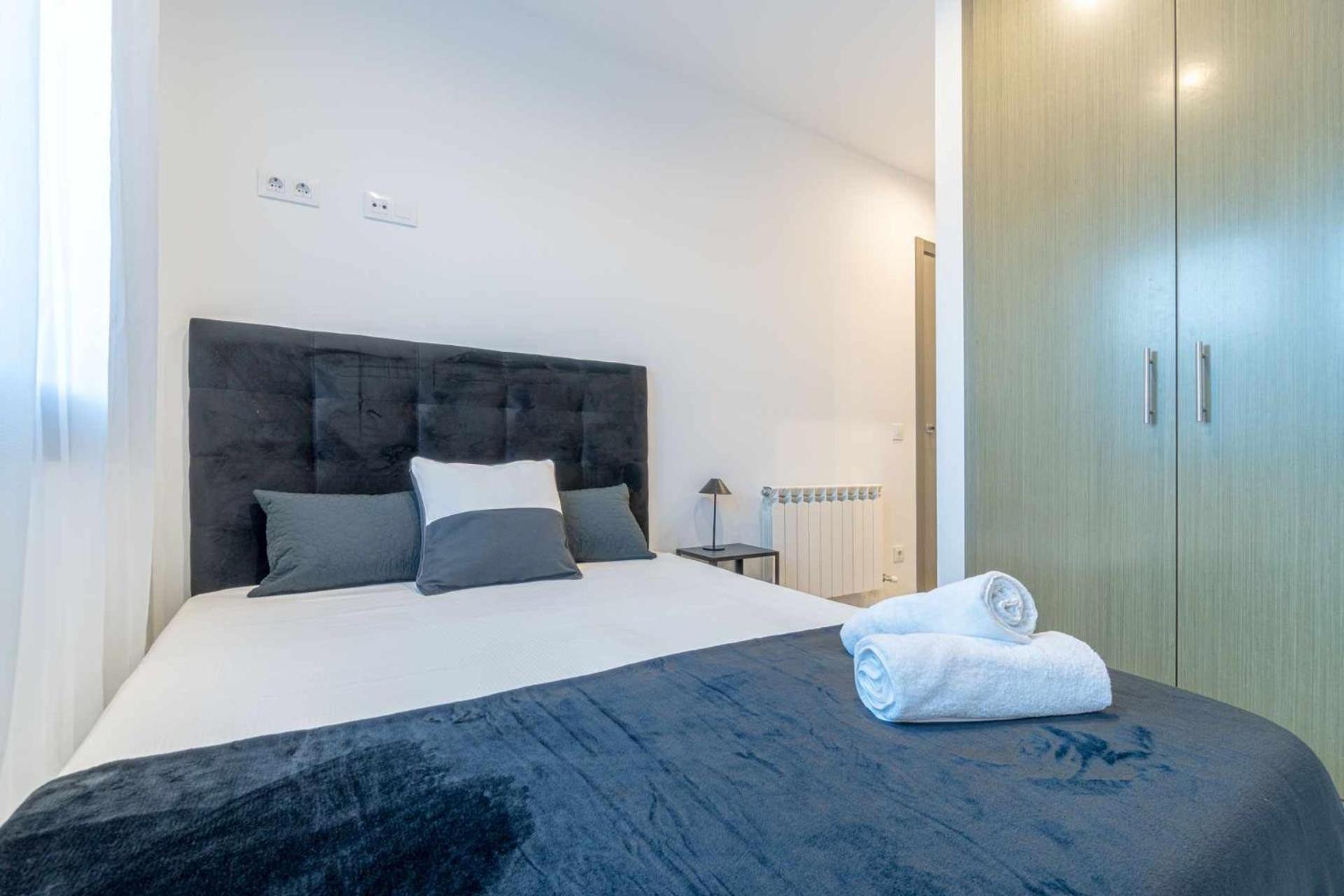 Jouvacations Villa Domenec Figueres  Bagian luar foto