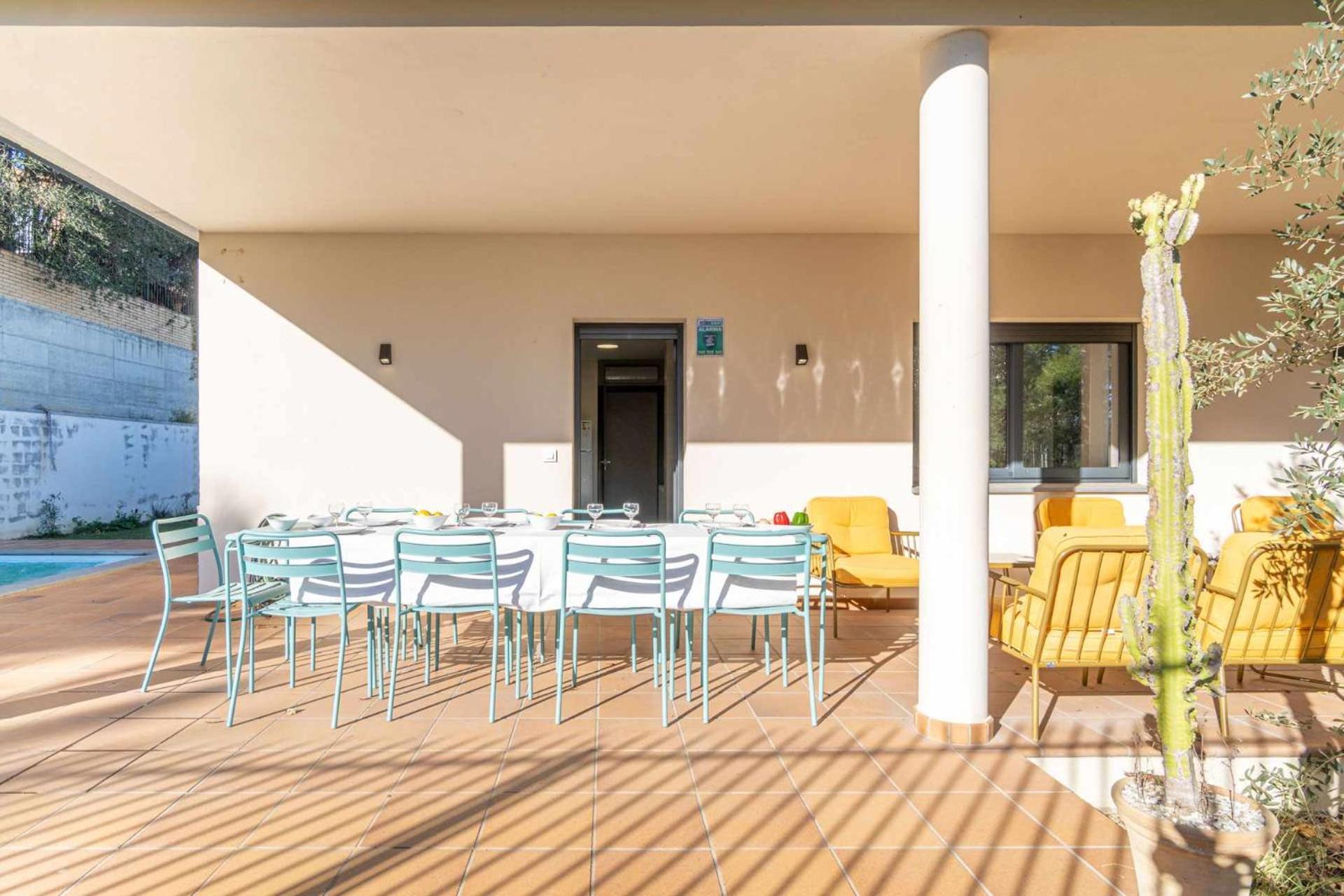 Jouvacations Villa Domenec Figueres  Bagian luar foto