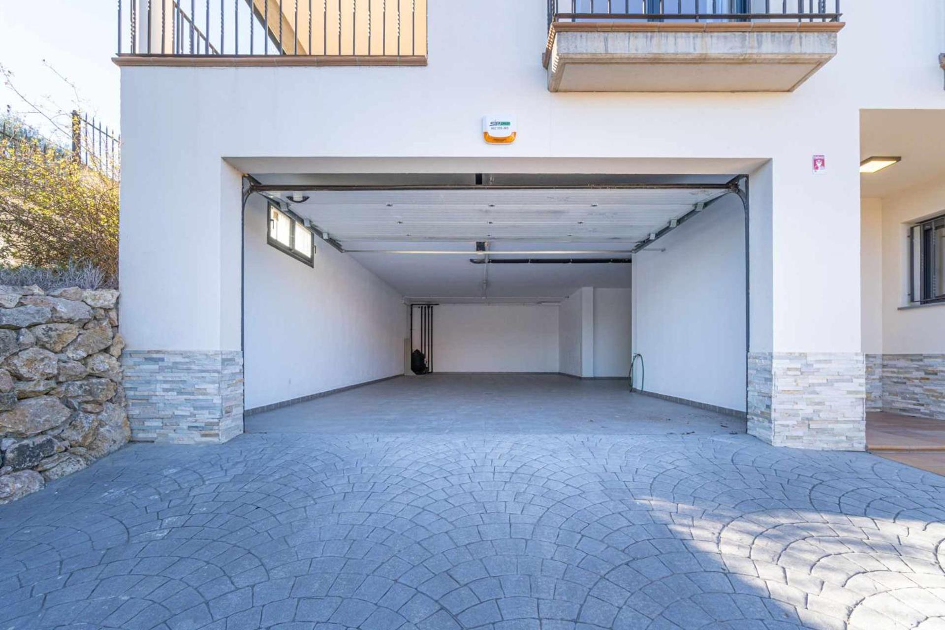 Jouvacations Villa Domenec Figueres  Bagian luar foto