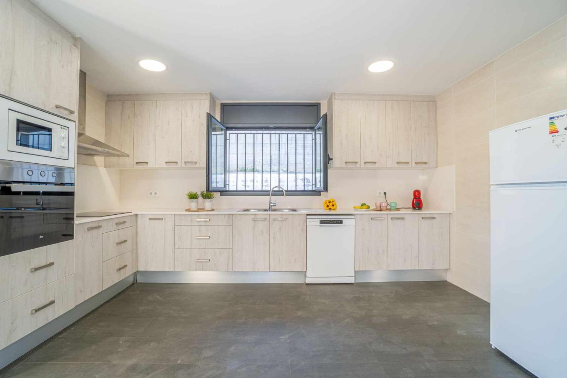 Jouvacations Villa Domenec Figueres  Bagian luar foto