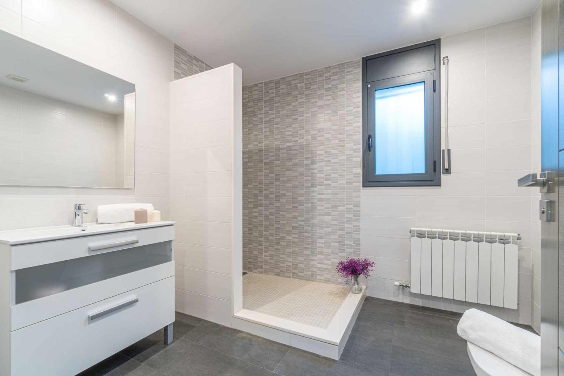 Jouvacations Villa Domenec Figueres  Bagian luar foto