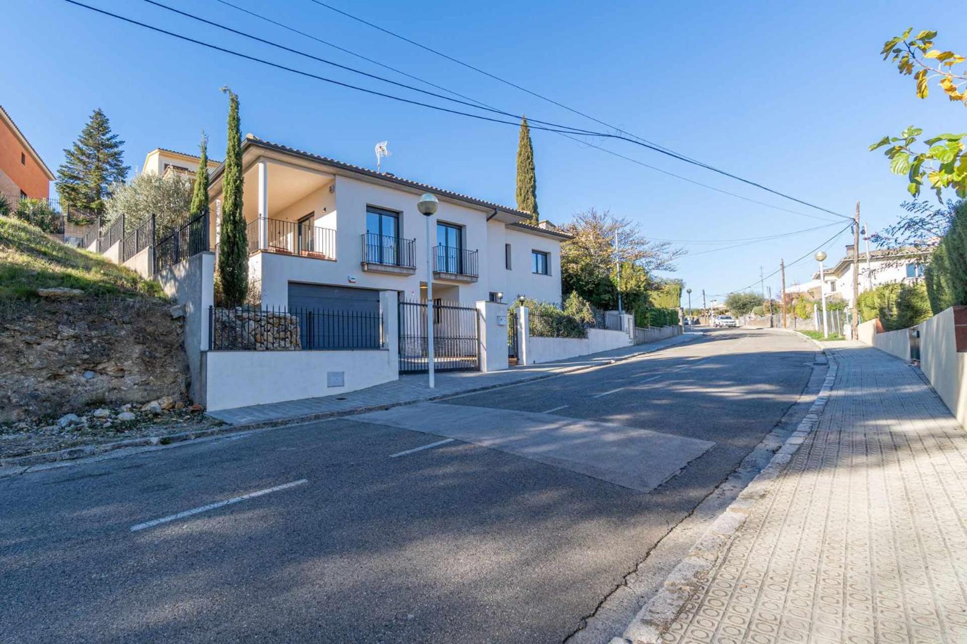 Jouvacations Villa Domenec Figueres  Bagian luar foto